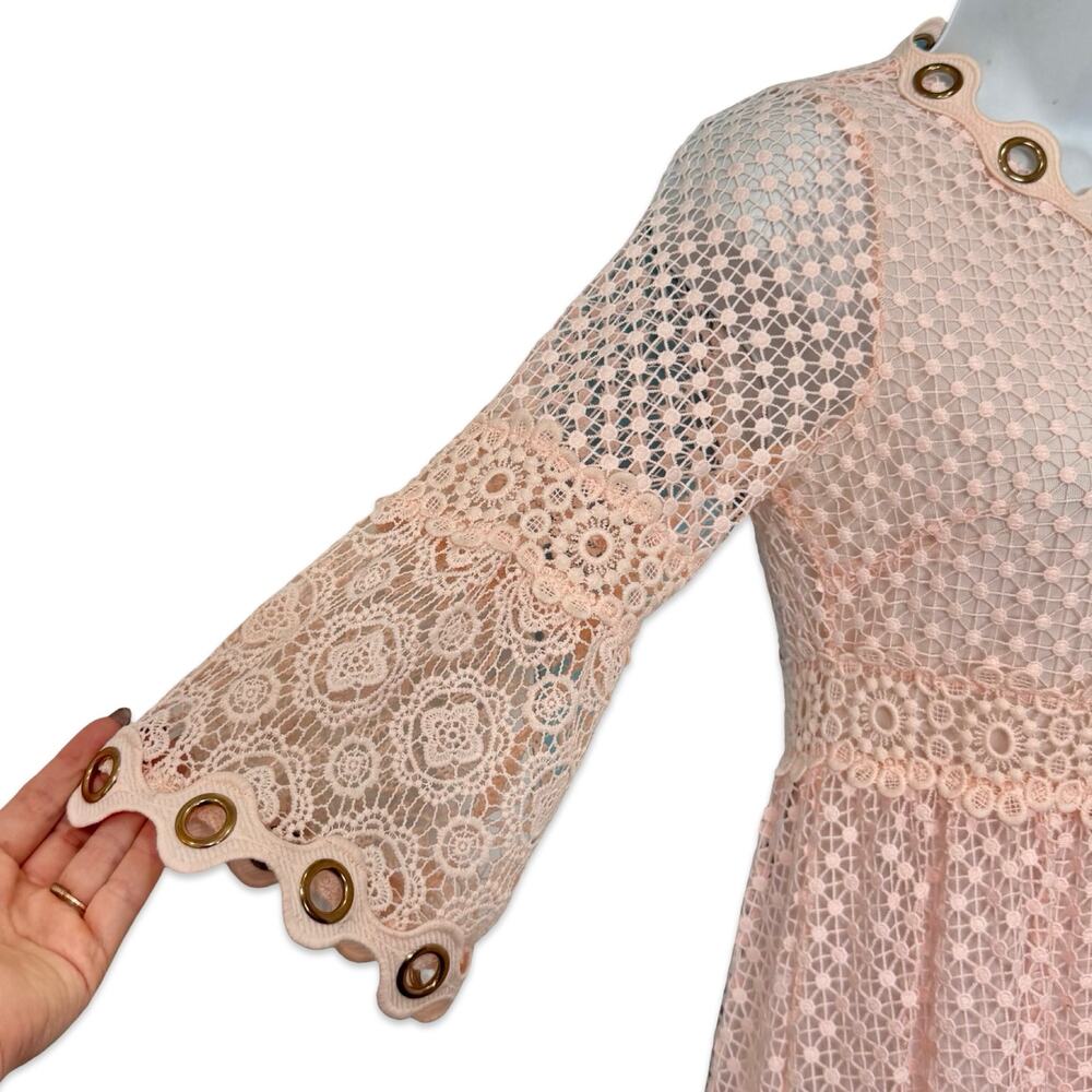 Maje Blush Pink Roso Gold Grommet Lace Tiered Half Sleeve Midi Dress size 1 / S - Picture 11 of 12